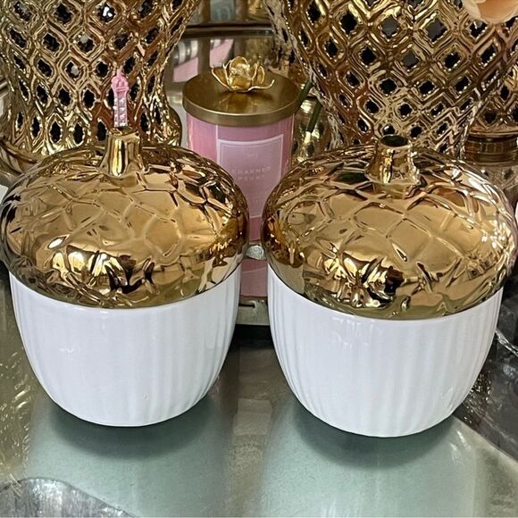 New Elegant Acorn Shaped Cookie Jar - Picture 8 of 12